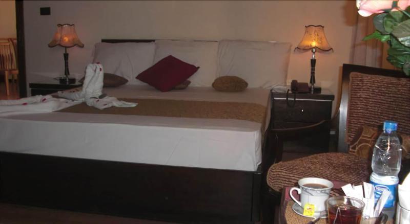 6th of October City Cairo Plaza Guest House מראה חיצוני תמונה