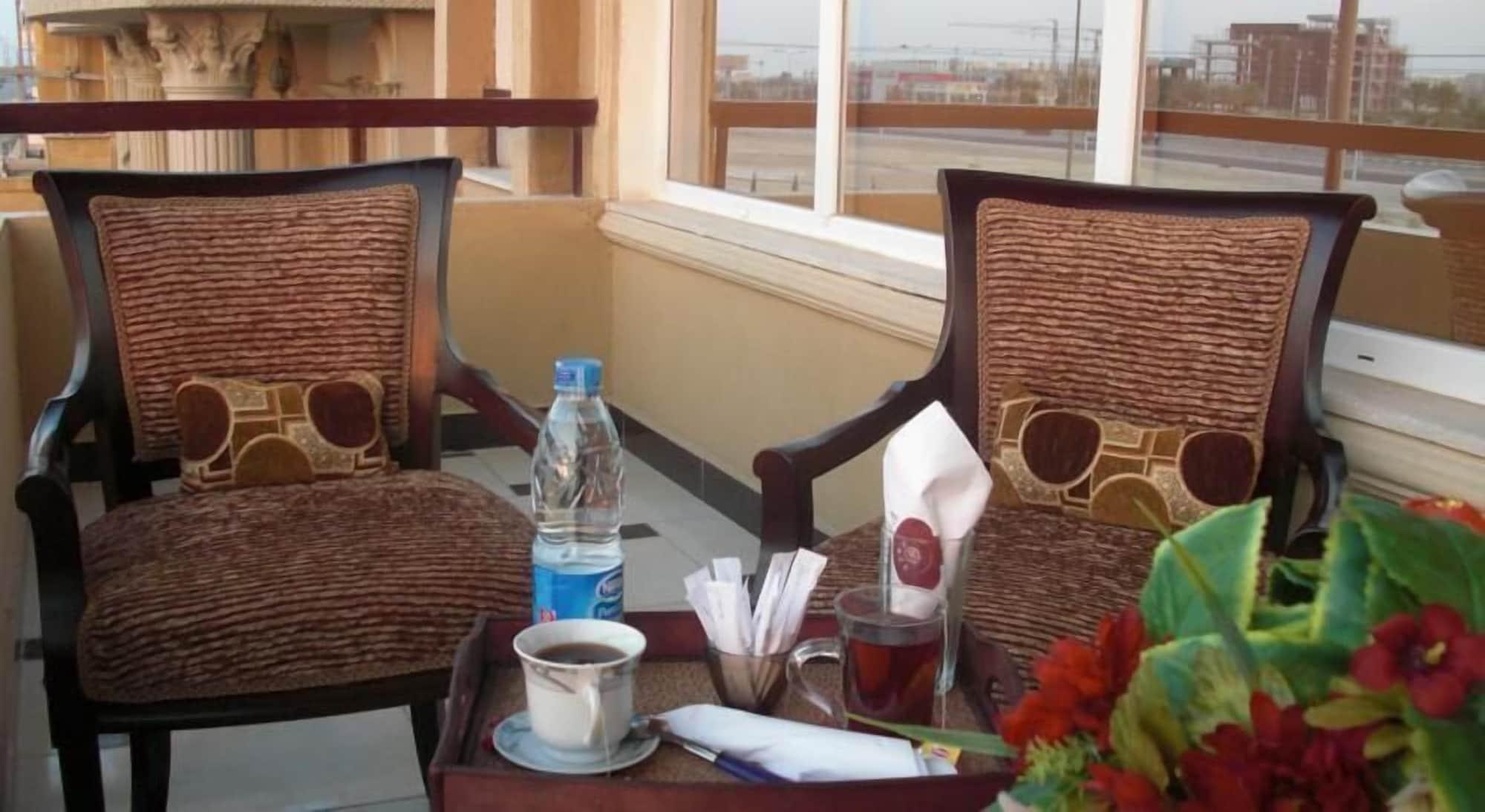 6th of October City Cairo Plaza Guest House מראה חיצוני תמונה